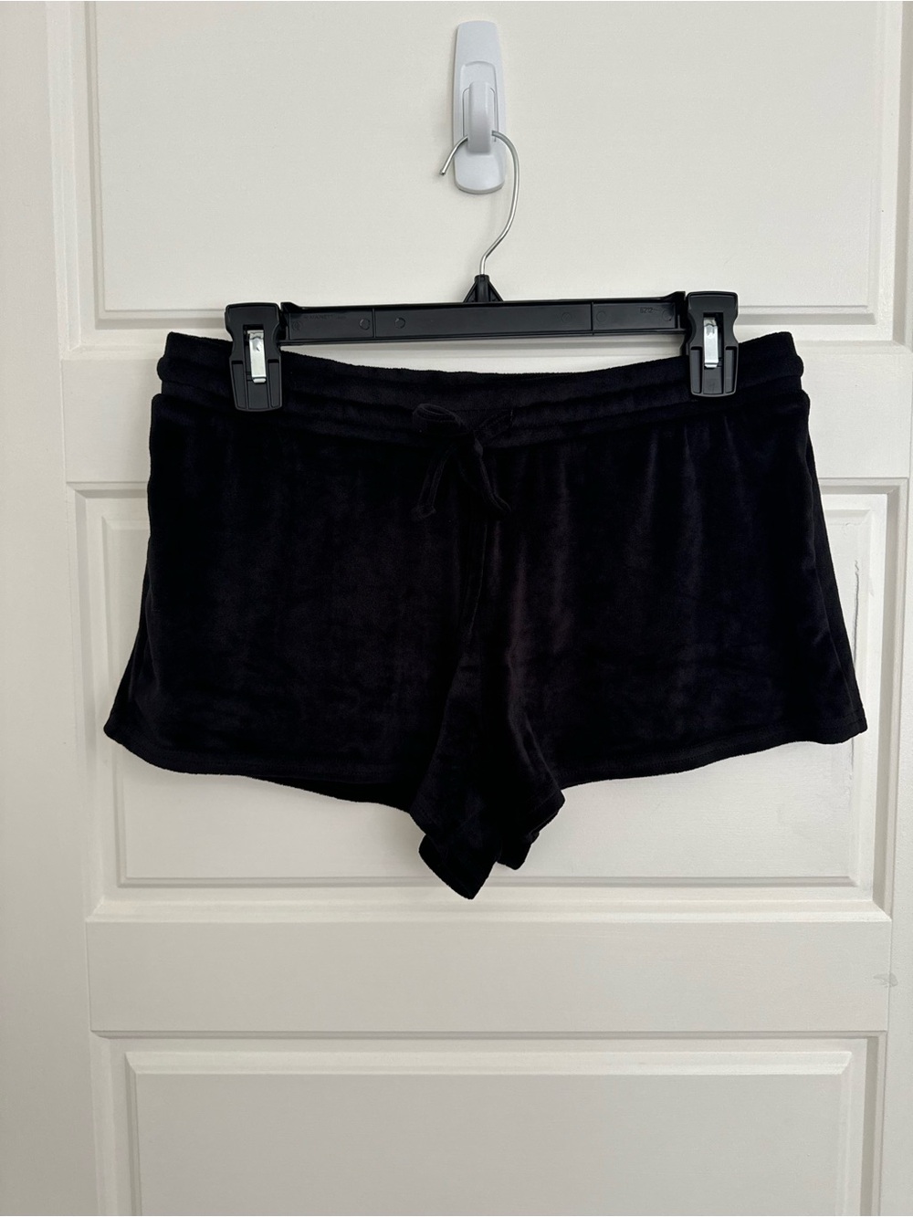 Juicy Couture Black Velour Rhinestone Logo Shorts medium - Picture 2 of 7